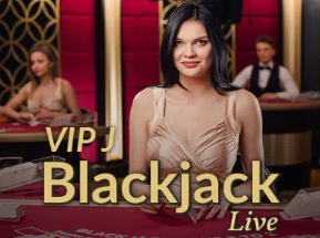 荣膺欧洲世预赛最佳射手，哈兰德社媒晒与奖杯合照